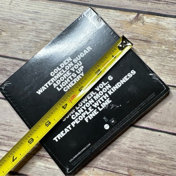 Fine Line by Styles Harry Styles CD 2019 New Sealed Adore You Watermelon Sugar - Picture 4 of 8